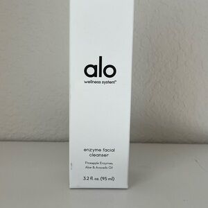 ALO Yoga Wellness System Box